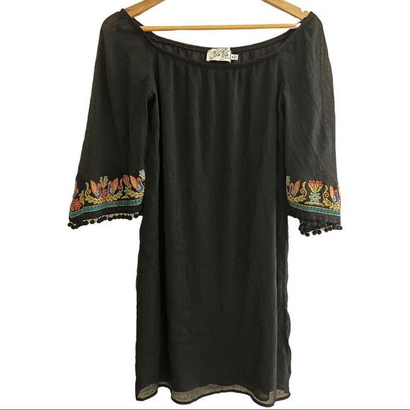 Vava by Joy Han Off Shoulder
Dress Embroidered Ruffle Sleeve Black Sz M - Picture 5 of 14